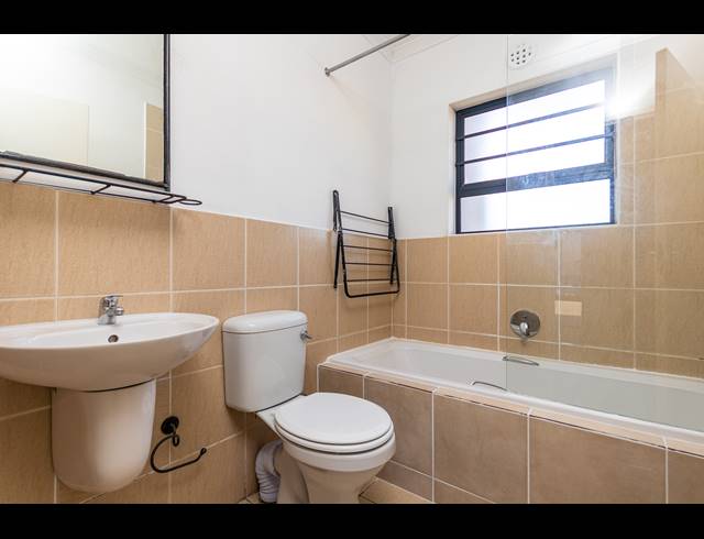 2 BEDROOM APARTMENT FOR SALE IN PARKLANDS